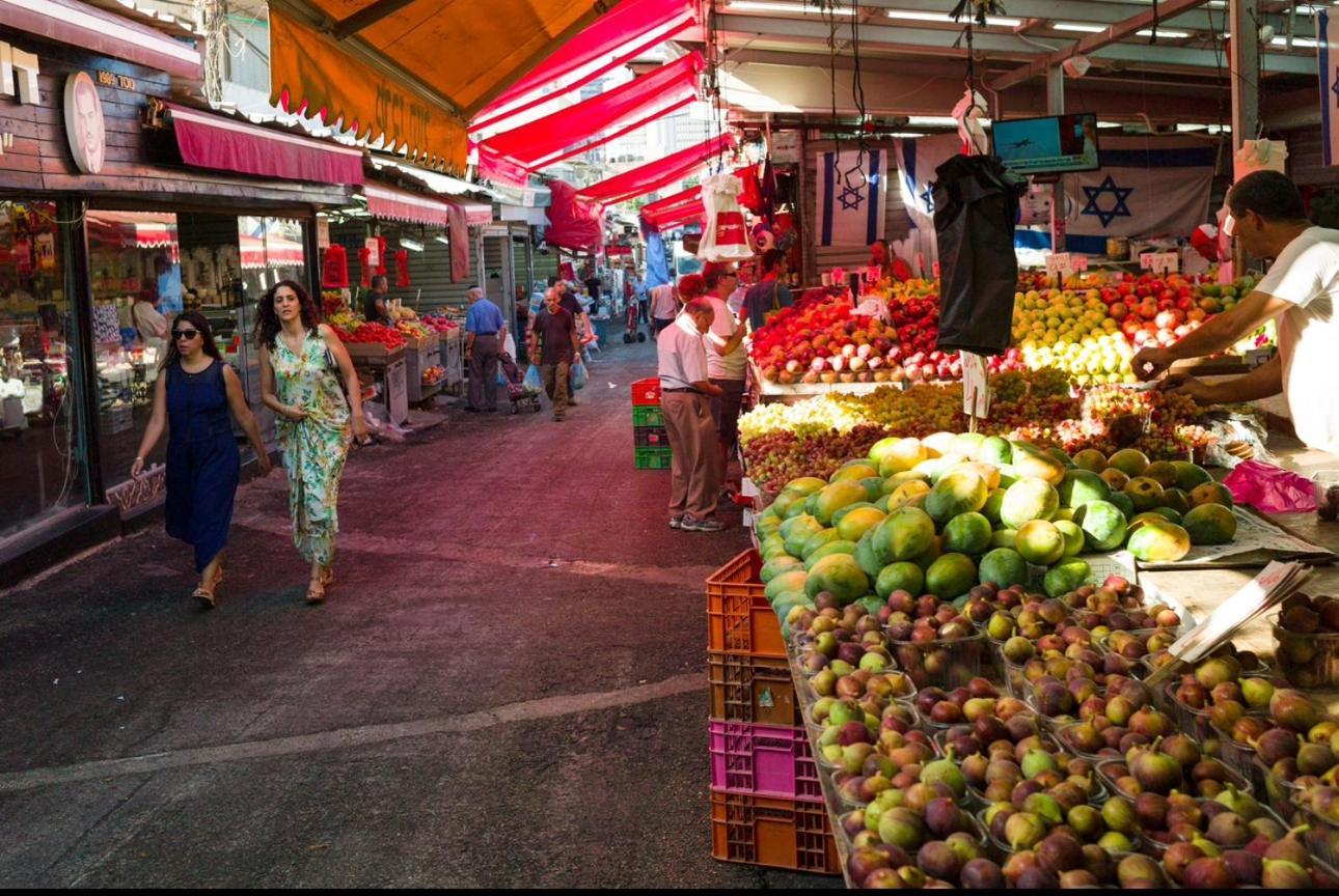 Center Carmel Market Tel Aviv