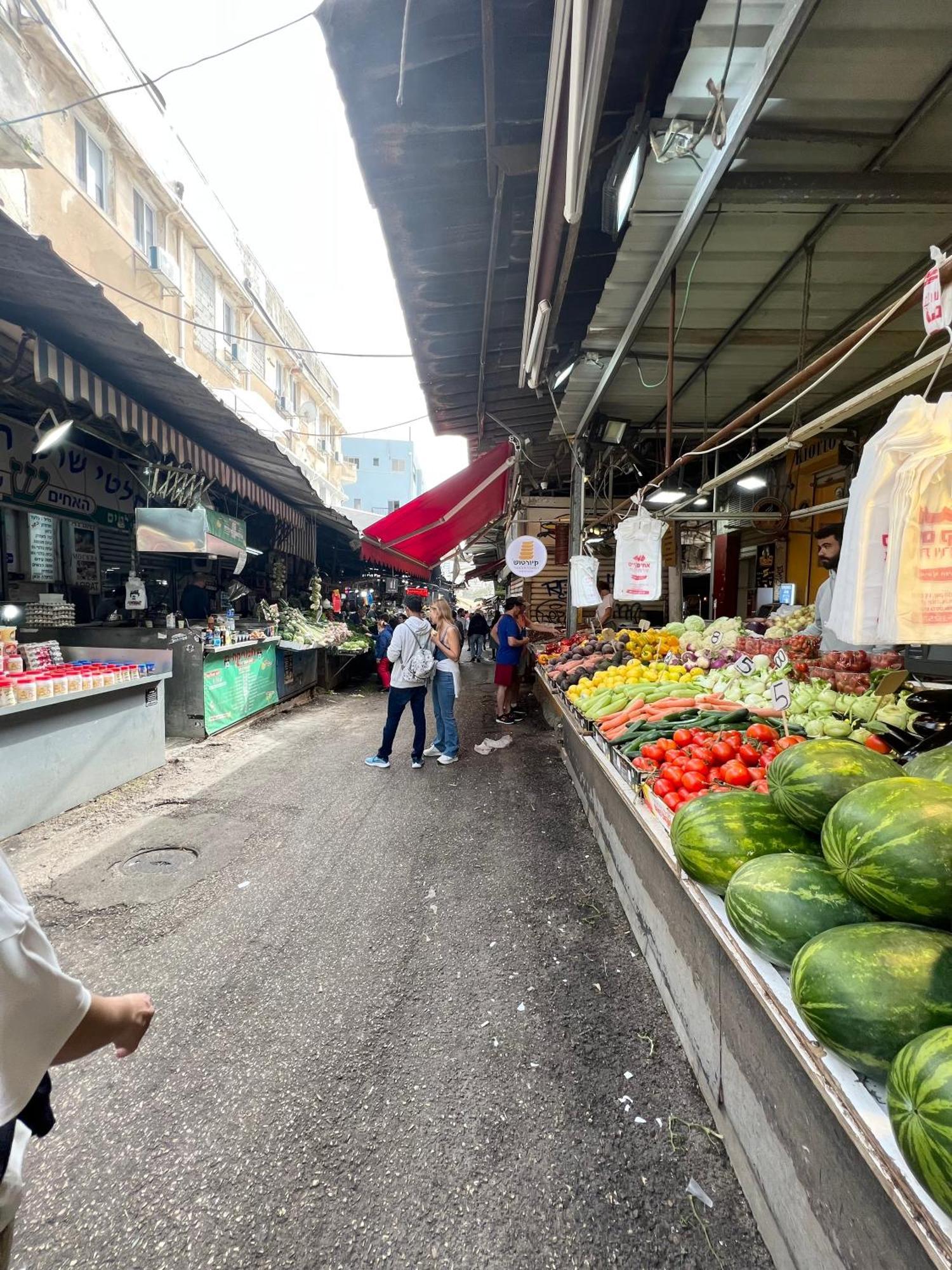 Căn hộ Center Carmel Market